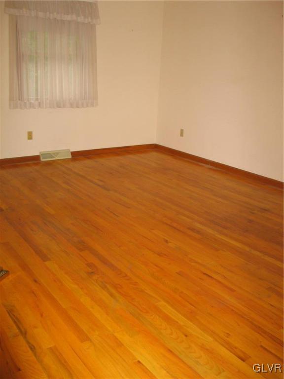 1805 Abington Road Bethlehem, PA 18018 - Photo 12 of 21 Gallery Image 12