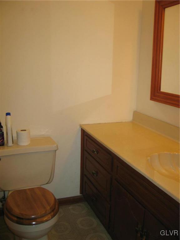 1805 Abington Road Bethlehem, PA 18018 - Photo 13 of 21 Gallery Image 13