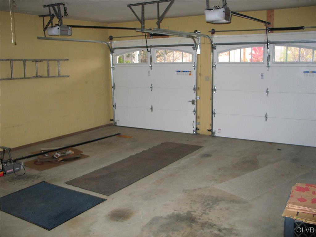 1805 Abington Road Bethlehem, PA 18018 - Photo 18 of 21 Gallery Image 18