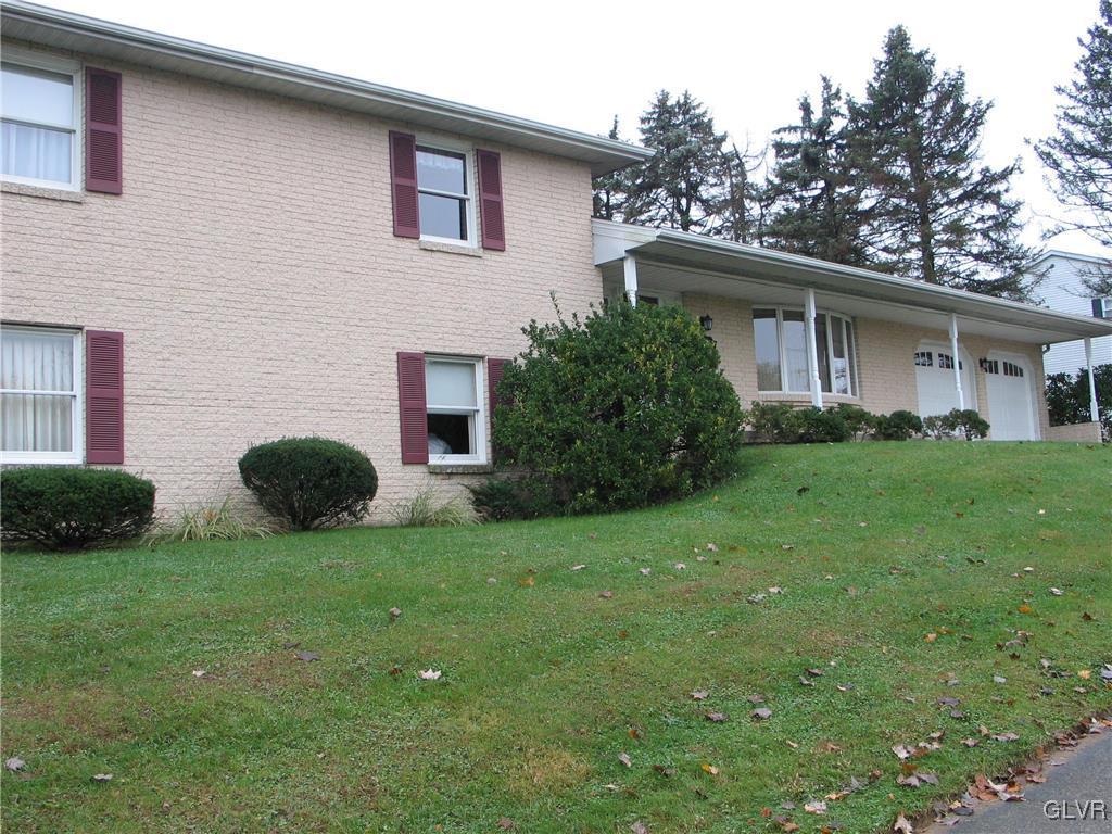 1805 Abington Road Bethlehem, PA 18018 - Photo 2 of 21 Gallery Image 2