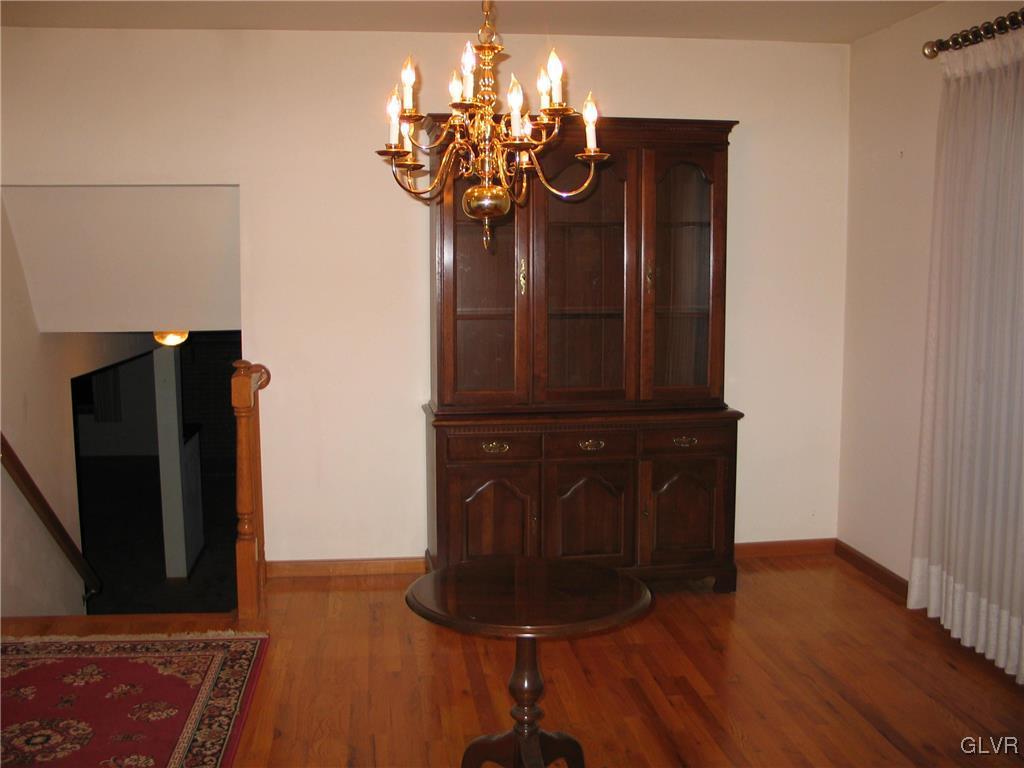 1805 Abington Road Bethlehem, PA 18018 - Photo 8 of 21 Gallery Image 8