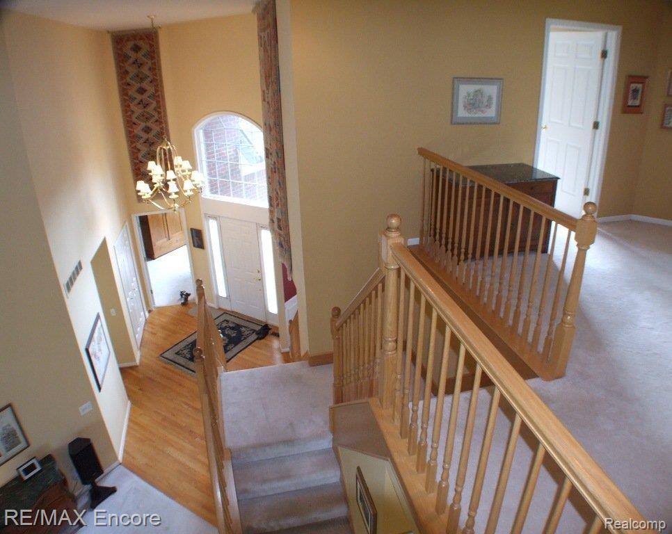 1268 Tulberry Circle Rochester, MI 48306 - Photo 2 of 25 Impressive 2 story foyer