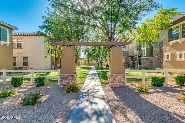 $2,000 | 160 West Commerce Court, Gilbert, AZ 85233