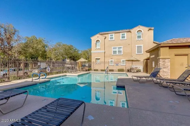 $2,300 | 160 West Commerce Court, Gilbert, AZ 85233