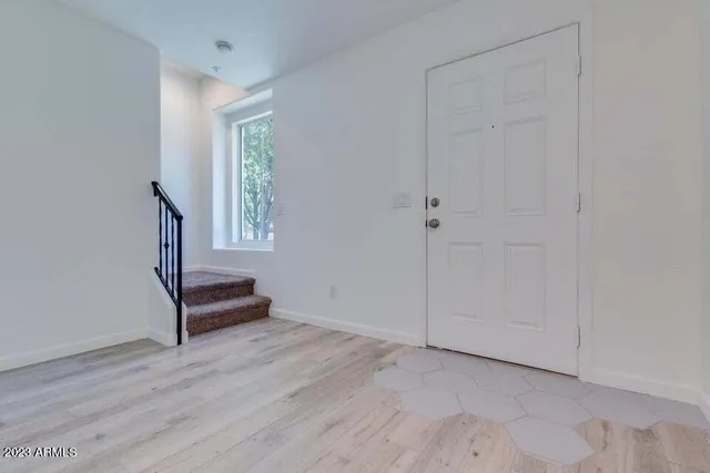 $2,300 | 160 West Commerce Court, Gilbert, AZ 85233