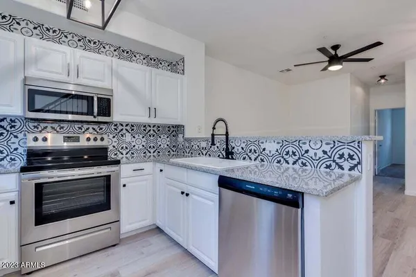 $2,000 | 160 West Commerce Court, Gilbert, AZ 85233