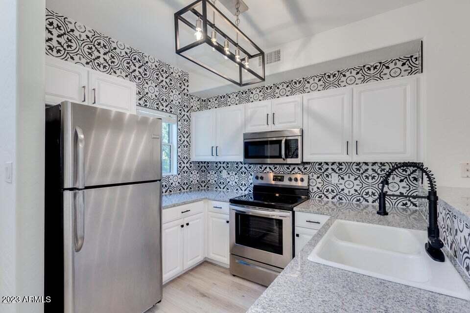 160 West Commerce Court Gilbert, AZ 85233 - Photo 4 of 20 20200512002409659806000000-o