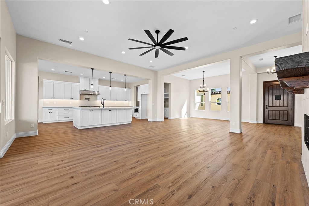 7925 Featherstone Court Riverside, CA 92506 - Photo 7 of 20 Gallery Image 7