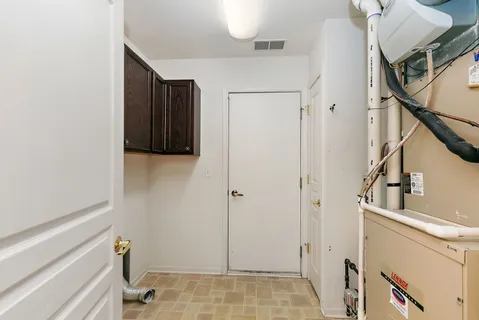 $400,000 | 12216 Latham Trail, Huntley, IL 60142