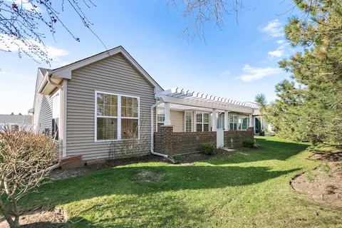 $400,000 | 12216 Latham Trail, Huntley, IL 60142