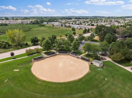 $400,000 | 12216 Latham Trail, Huntley, IL 60142