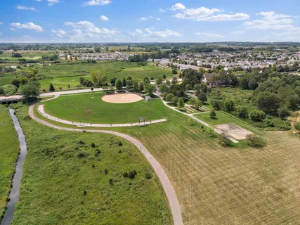 $400,000 | 12216 Latham Trail, Huntley, IL 60142