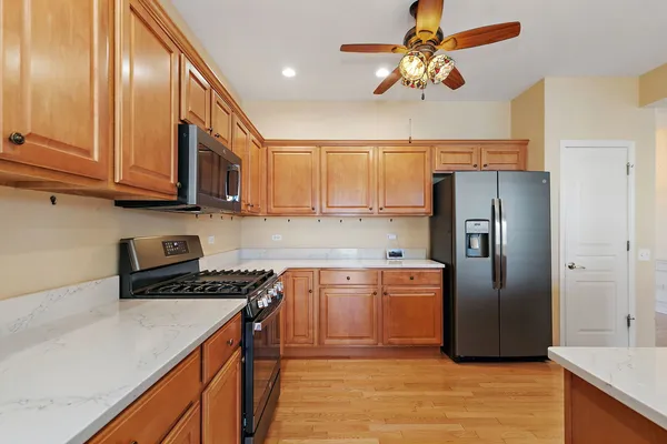 $400,000 | 12216 Latham Trail, Huntley, IL 60142