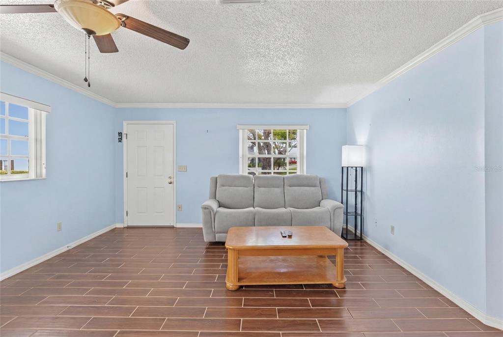 6643 Kelsey Lane, Unit 4B New Port Richey, FL 34653 - Photo 3 of 47