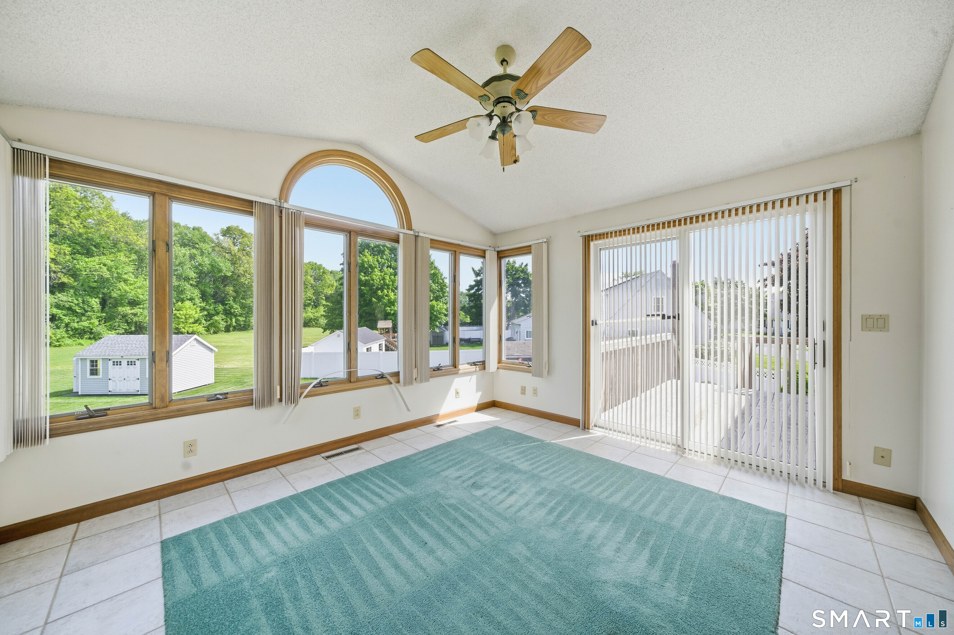 17 Spruceland Road Enfield, CT 06082 - Photo 6 of 40 Beautiful 4 season room
