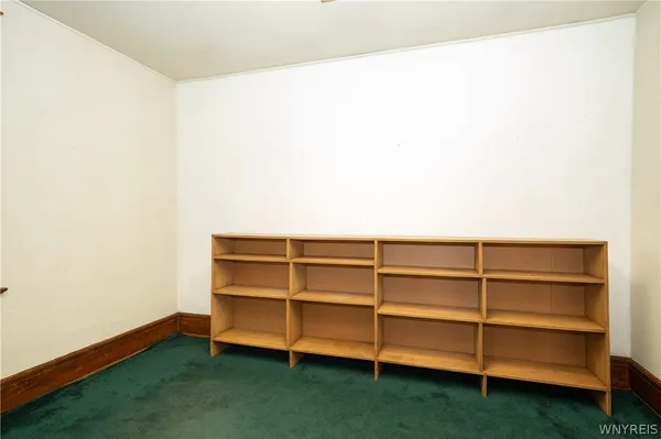 $359,900 | 13522 N Road, Alden, NY 14004