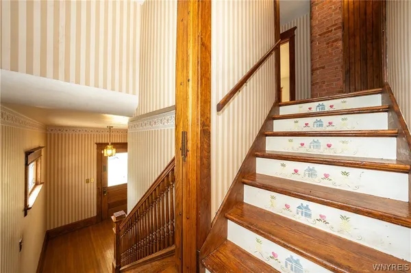 $359,900 | 13522 N Road, Alden, NY 14004