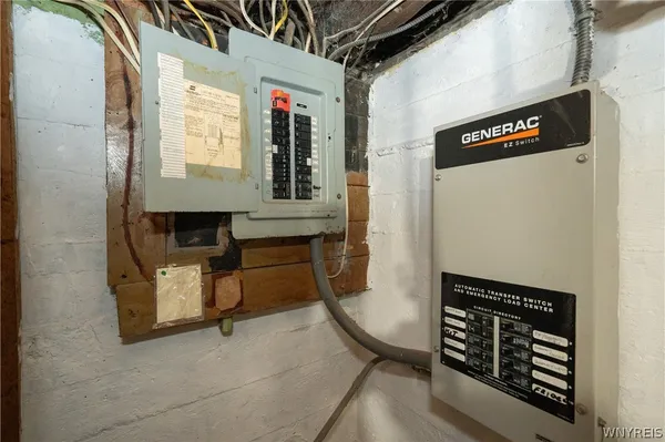 $359,900 | 13522 N Road, Alden, NY 14004