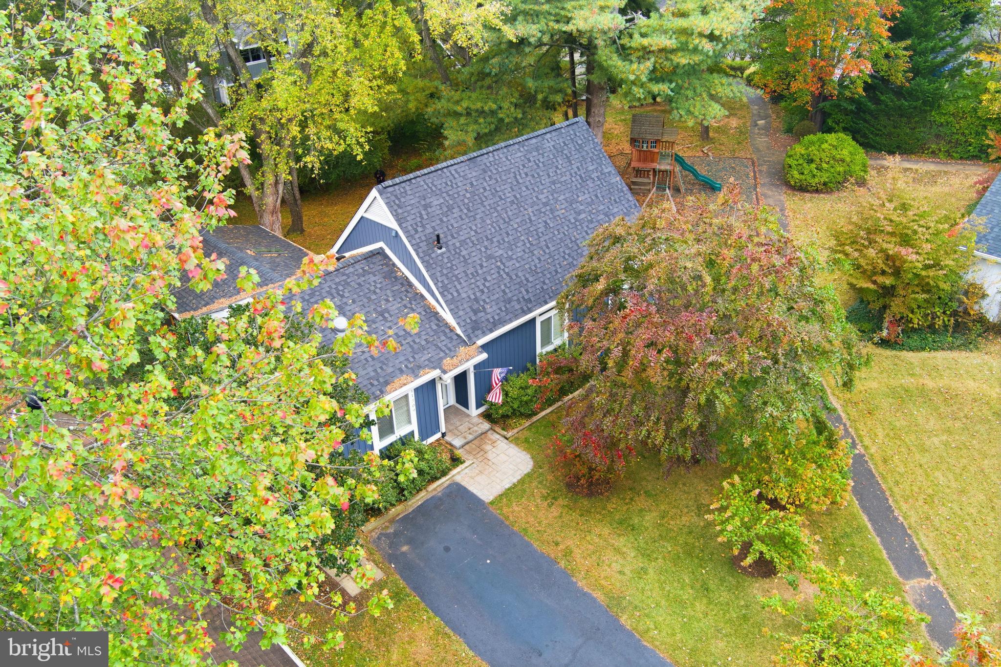 11309 Gatesborough Lane Reston, VA 20191 - Photo 3 of 85 Charming home nestled among vibrant trees.