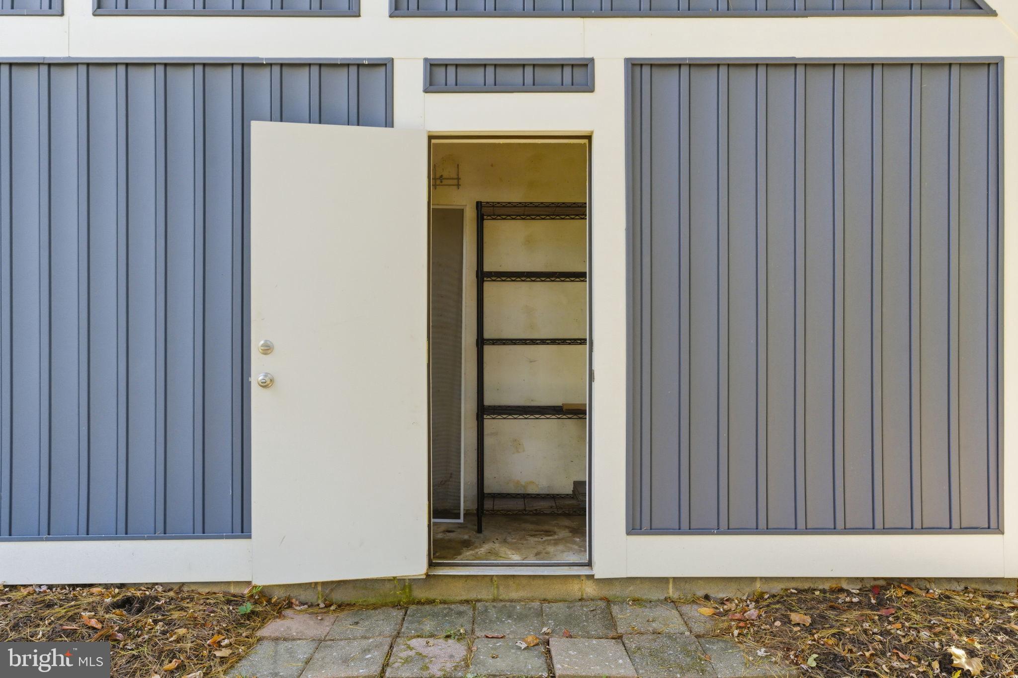 11309 Gatesborough Lane Reston, VA 20191 - Photo 52 of 85 a view of an entrance to room