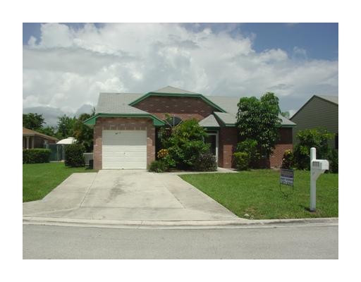 8111 Cedar Hollow Lane Boca Raton, FL 33433 - Photo 2 of 25 Exterior Front
