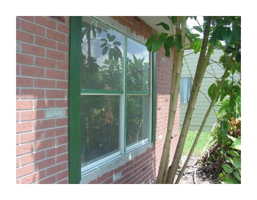 8111 Cedar Hollow Lane Boca Raton, FL 33433 - Photo 22 of 25 Exterior Front