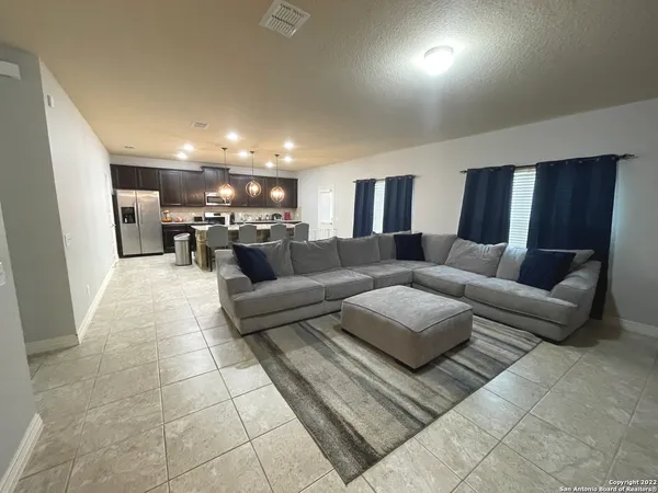 $2,000 | 12303 Fort Chadborne, San Antonio, TX 78245
