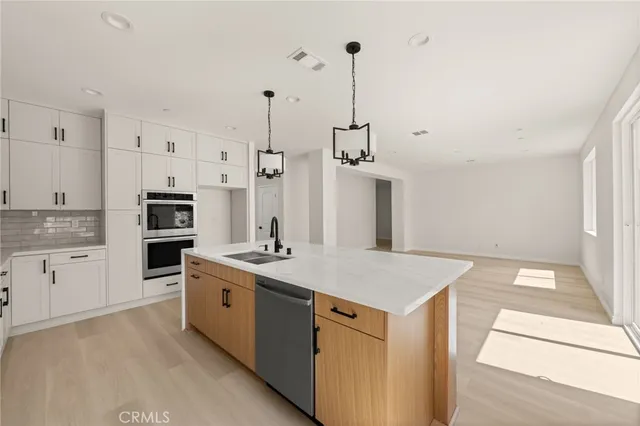 $1,199,000 | 5979 Copperfield Avenue, Riverside, CA 92506