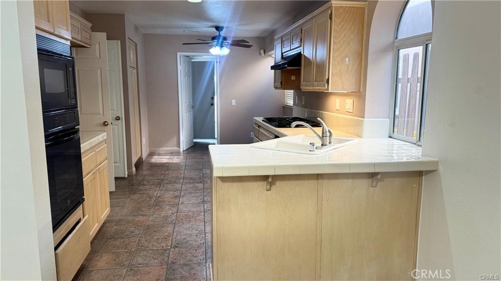 7487 Holloway Rancho Cucamonga, CA 91730 - Photo 5 of 20