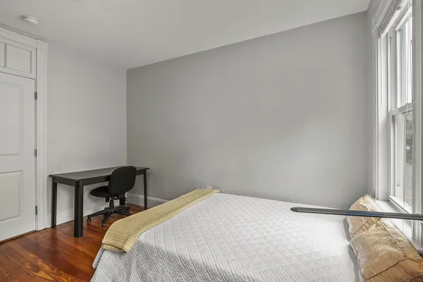 $5,500 | 139 Adams Street, Unit 3, Waltham, MA 02453