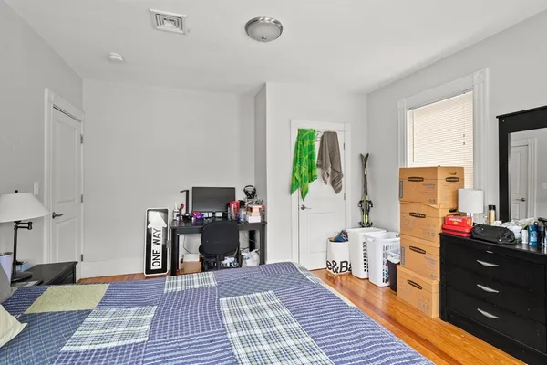 $5,500 | 139 Adams Street, Unit 3, Waltham, MA 02453