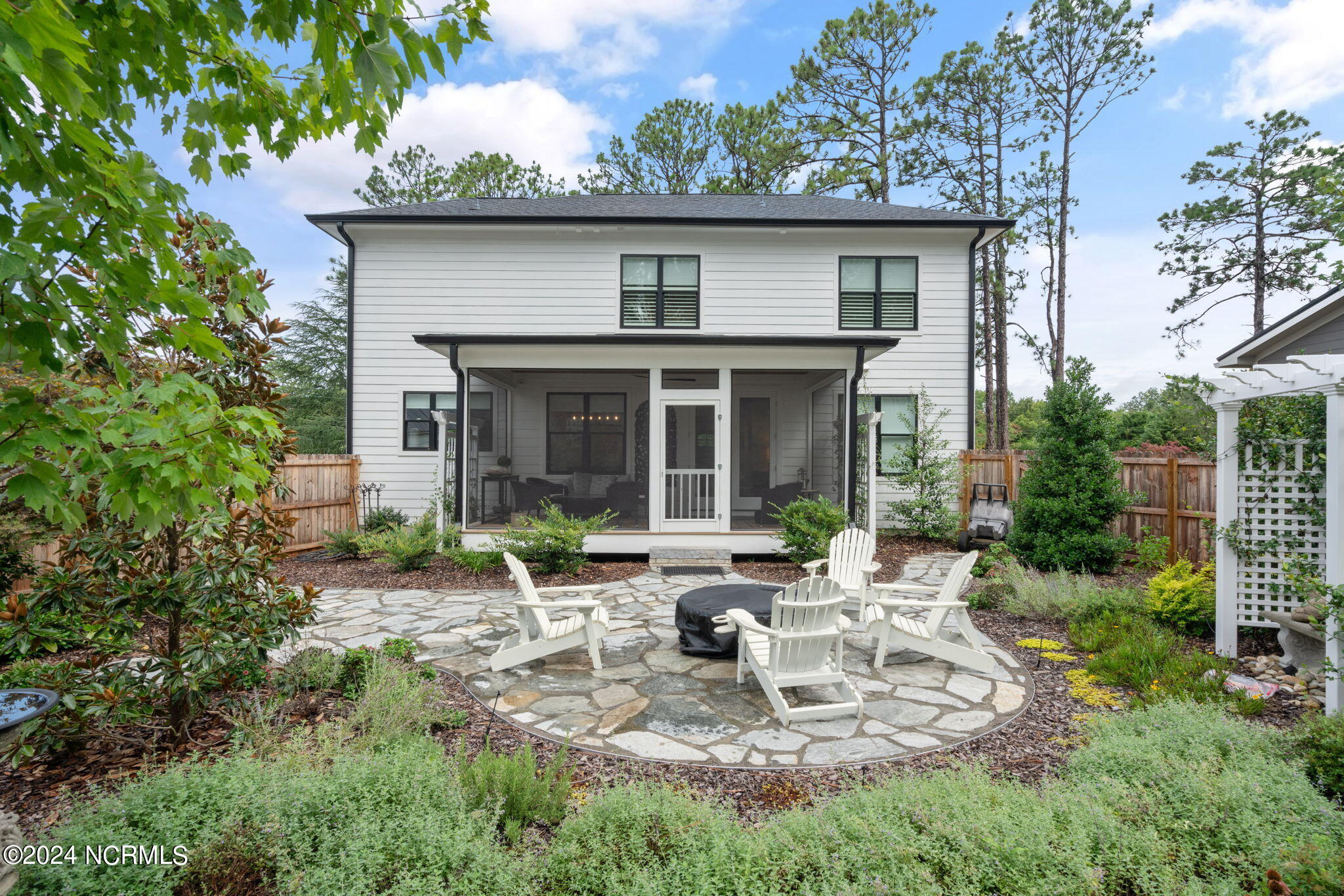 255 Sheldon Road Southern Pines, NC 28387 - Photo 8 of 45 37-web-or-mls-255-sheldon-005