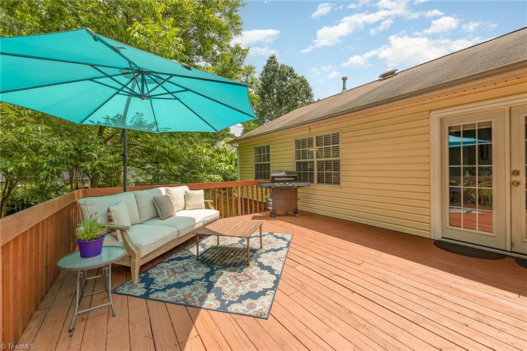 3929 Landover Drive High Point, NC 27265 - Photo 14 of 17 Large backyard deck