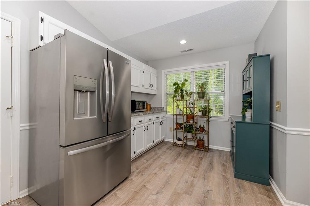 3929 Landover Drive High Point, NC 27265 - Photo 6 of 17 Kitchen with abundant storage