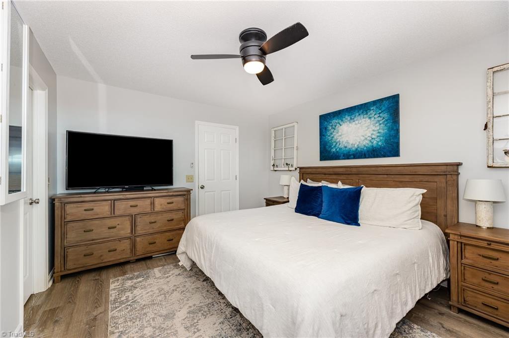 3929 Landover Drive High Point, NC 27265 - Photo 8 of 17 Primary bedroom