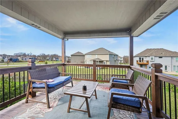 $500,000 | 10810 North Virginia Avenue, Kansas City, MO 64155