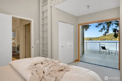 $1,395,000 | 2550 Lake Whatcom Boulevard, Bellingham, WA 98229