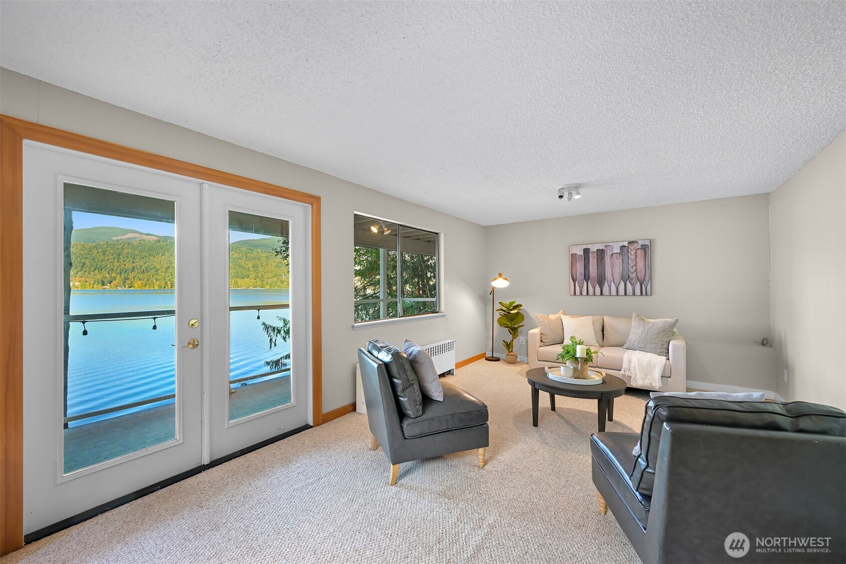 2550 Lake Whatcom Boulevard Bellingham, WA 98229 - Photo 28 of 38 a living room with furniture and a window