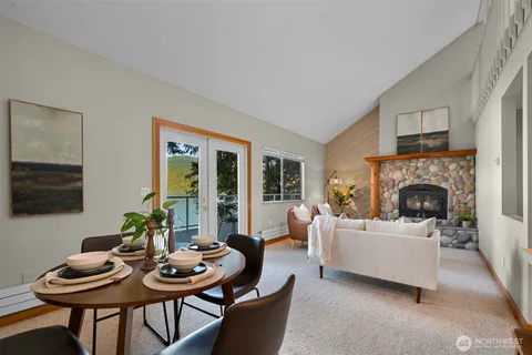 $1,395,000 | 2550 Lake Whatcom Boulevard, Bellingham, WA 98229