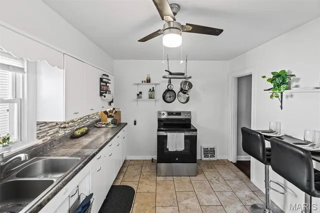 $175,000 | 119 South Jefferson Avenue, Collinsville, IL 62234