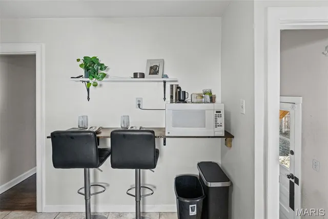 $175,000 | 119 South Jefferson Avenue, Collinsville, IL 62234