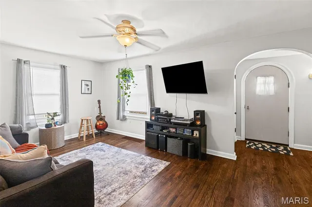 $175,000 | 119 South Jefferson Avenue, Collinsville, IL 62234