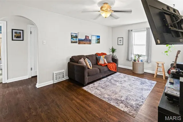 $175,000 | 119 South Jefferson Avenue, Collinsville, IL 62234