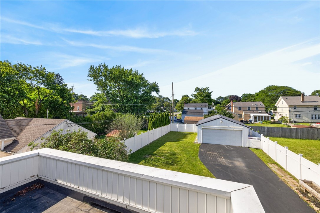 220 Barry Road Irondequoit, NY 14617 - Photo 23 of 34