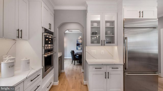 $2,020,000 | 30 East Linden Street, Alexandria, VA 22301