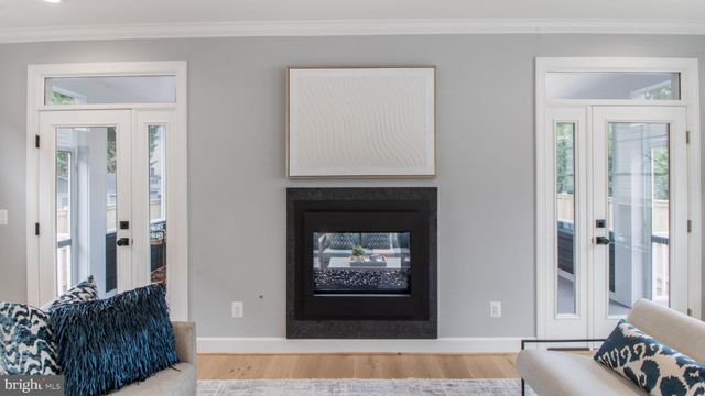 $2,020,000 | 30 East Linden Street, Alexandria, VA 22301