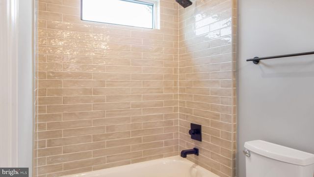 $2,020,000 | 30 East Linden Street, Alexandria, VA 22301