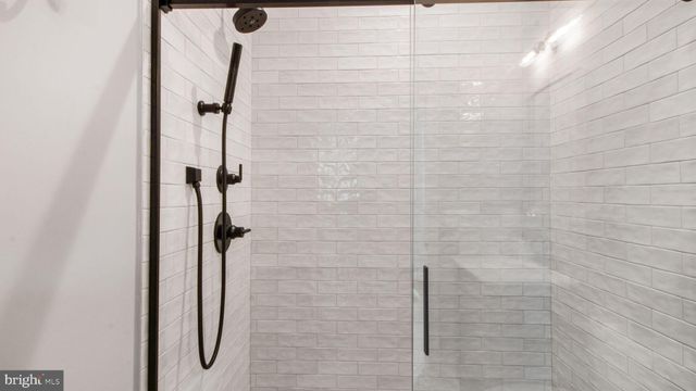 $2,020,000 | 30 East Linden Street, Alexandria, VA 22301