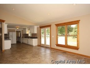 5132 Kinsinger Road Pleasant Plains, IL 62677 - Photo 8 of 20 Gallery Image 8