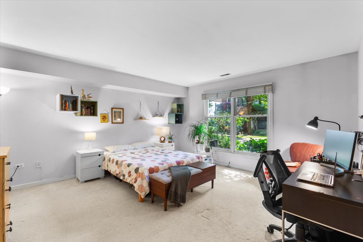 1812 South Federal Street, Unit 4 Chicago, IL 60616 - Photo 18 of 26